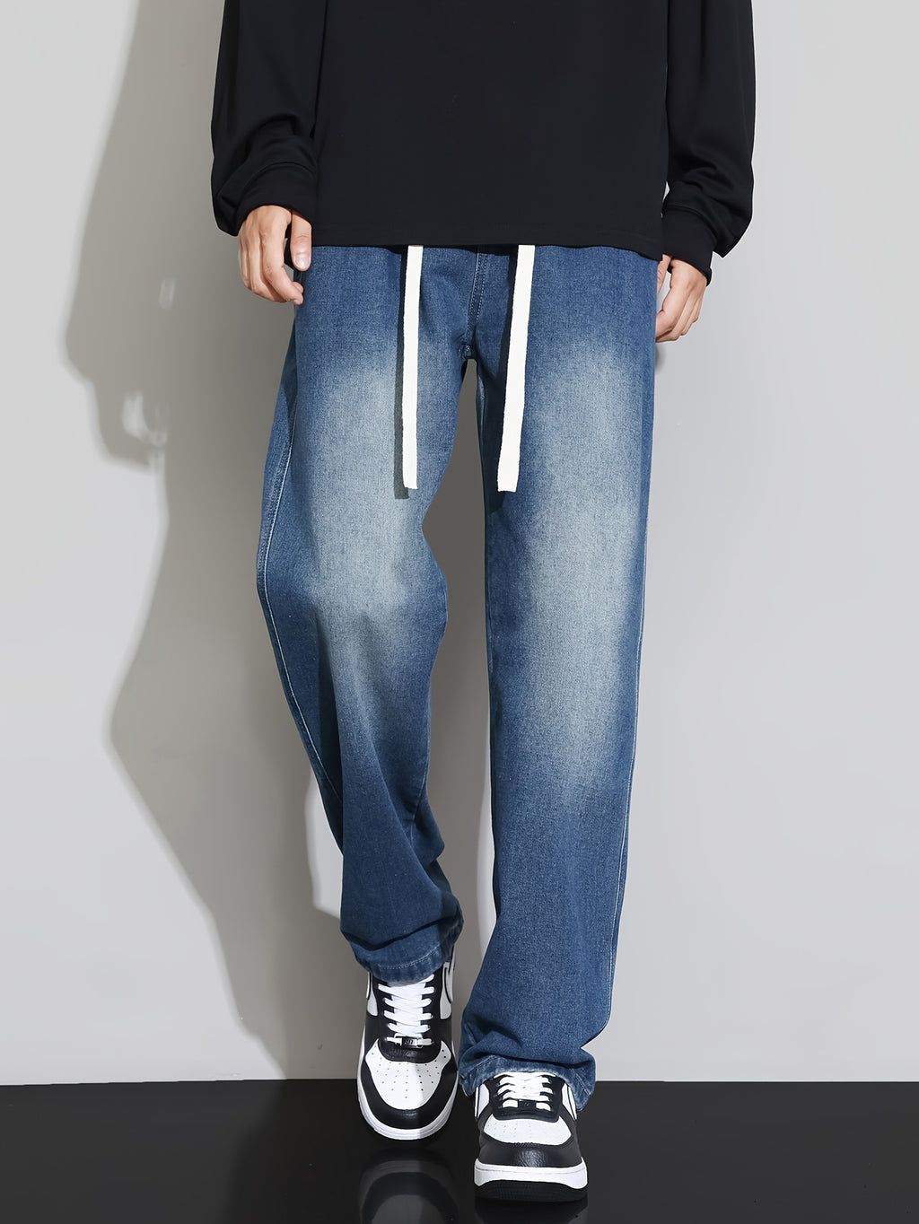 Men's Relaxed Fit Straight-Leg Jeans with Elastic Waistband - Casual & Trendy Denim Pants for All Seasons, Black Cotton Blend, Adjustable Drawstrings, Loose Fit for Casual Attire