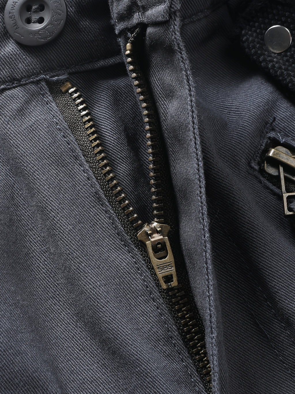 Heavyweight 100% Cotton Dark Gray Men'S Jeans with Side Pockets - Multi-Pocket Workwear, Sporty And Casual, And Versatile for Outdoor Work.