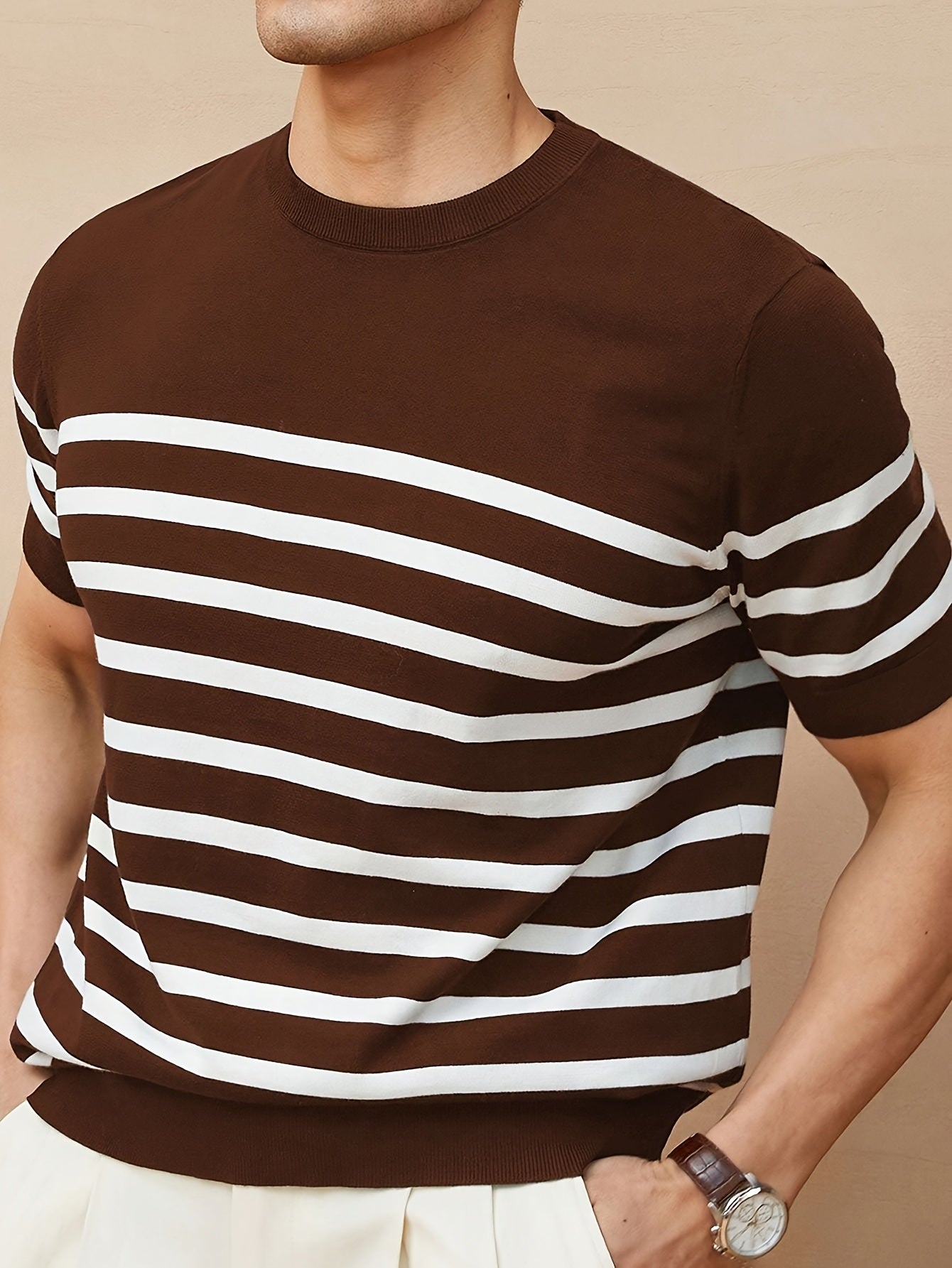 Pull homme à rayures - Manches courtes décontracté, col rond, rayures horizontales noir et blanc, tissu léger et respirant, coupe régulière pour printemps-été, tricot élastique